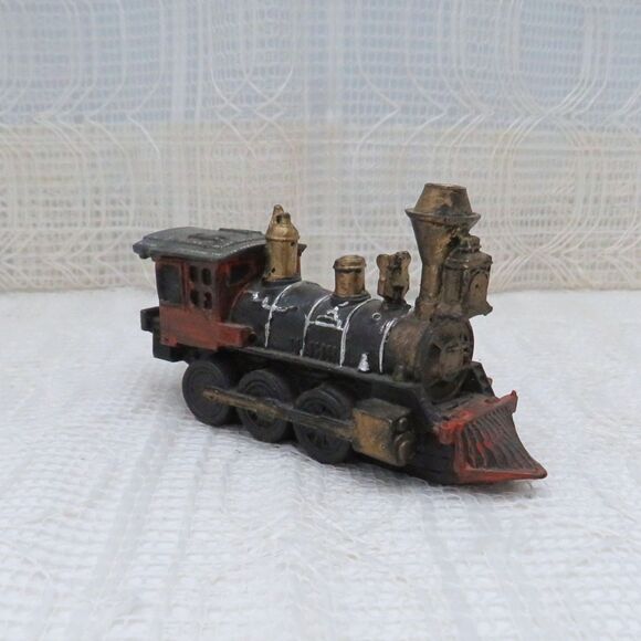 Vintage Resin Train Steam Engine 4 Inches Long for Train Lover Collector - Picture 1 of 8